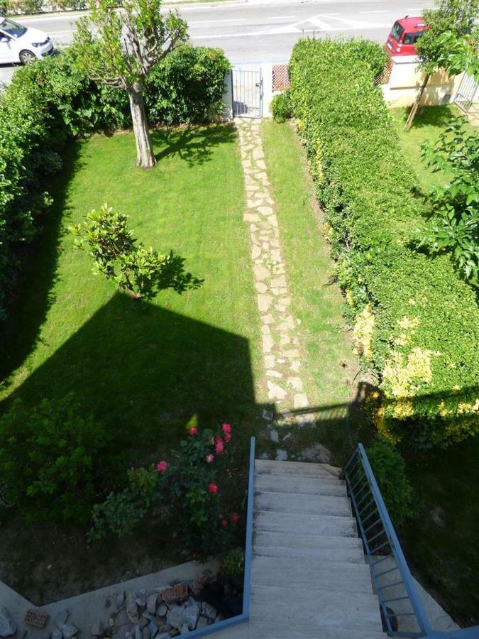 Complesso Primavera Tirrenia Exteriör bild
